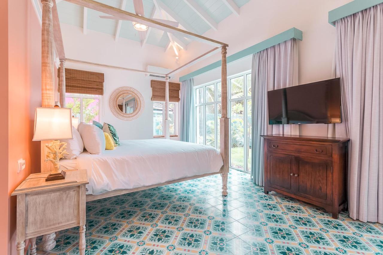 Boardwalk Boutique Hotel Aruba - Adults Only 팜비치 외부 사진
