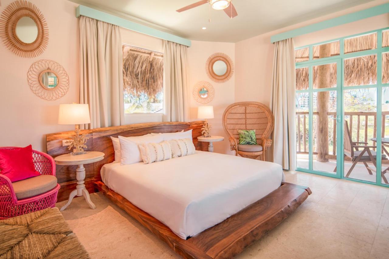 Boardwalk Boutique Hotel Aruba - Adults Only 팜비치 외부 사진